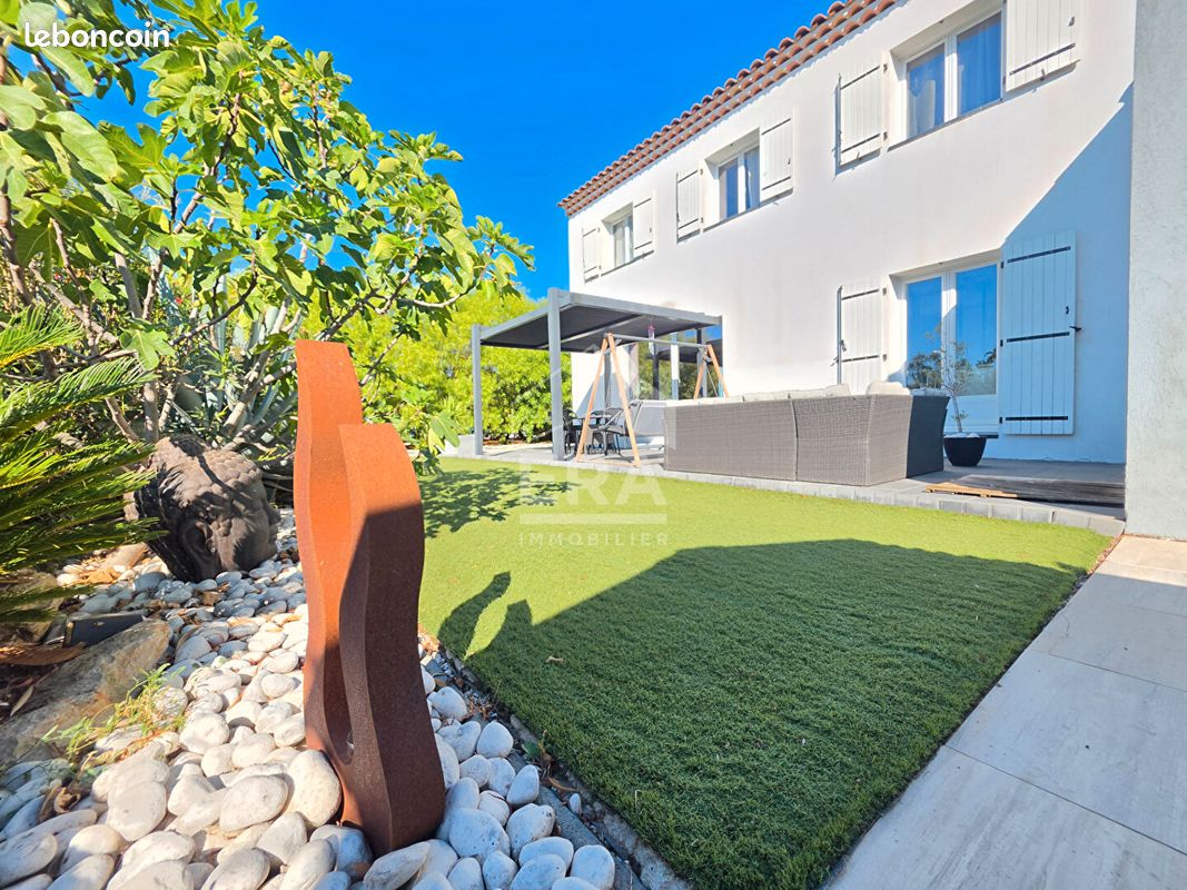 Maison 8 pièces 132 m² · à Vidauban · 132 m² · 422 000 €