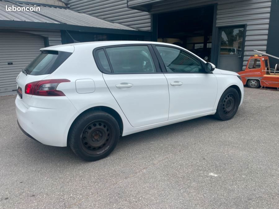 Peugeot 308 AFFAIRE 1.6 BLUE HDi 100 ch (image 6)