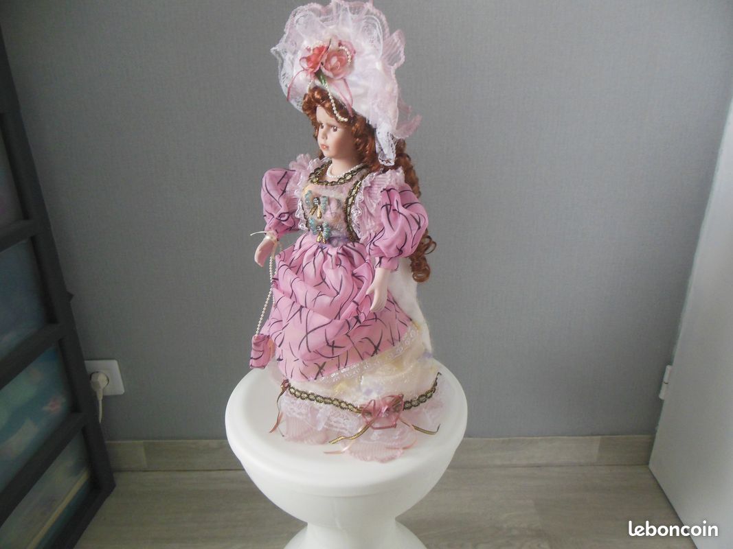 Petite Poupée Russe rose 5 Pièces T7027| Trésors de Russie