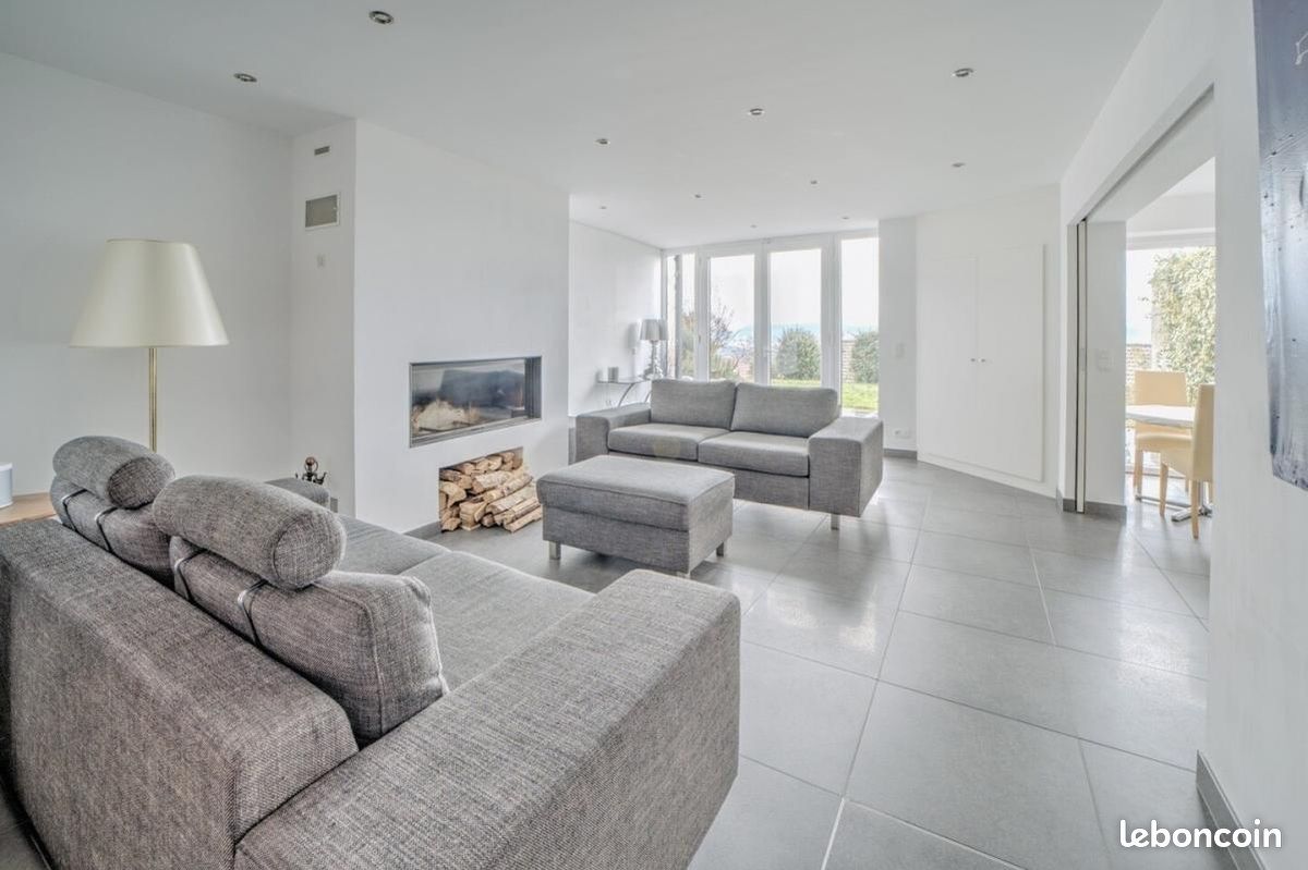 Maison 6 pièces 208 m² · à Péron · 208 m² · 937 000 €