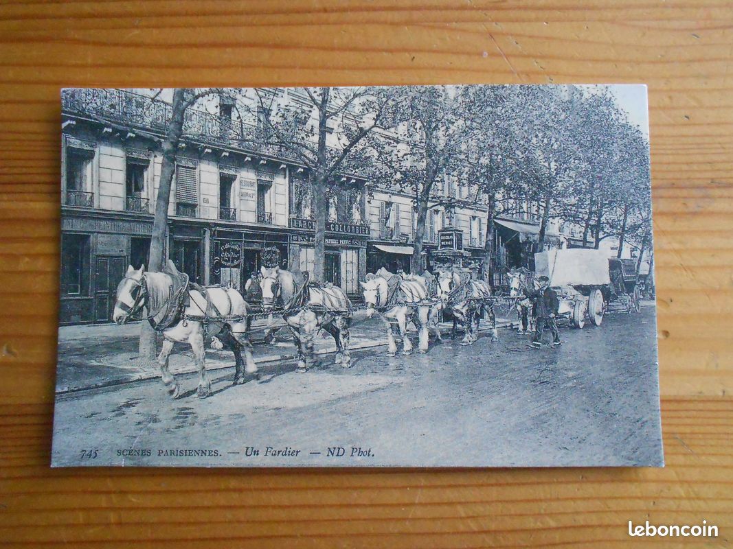 Un fardier (carte postale) (image 1)