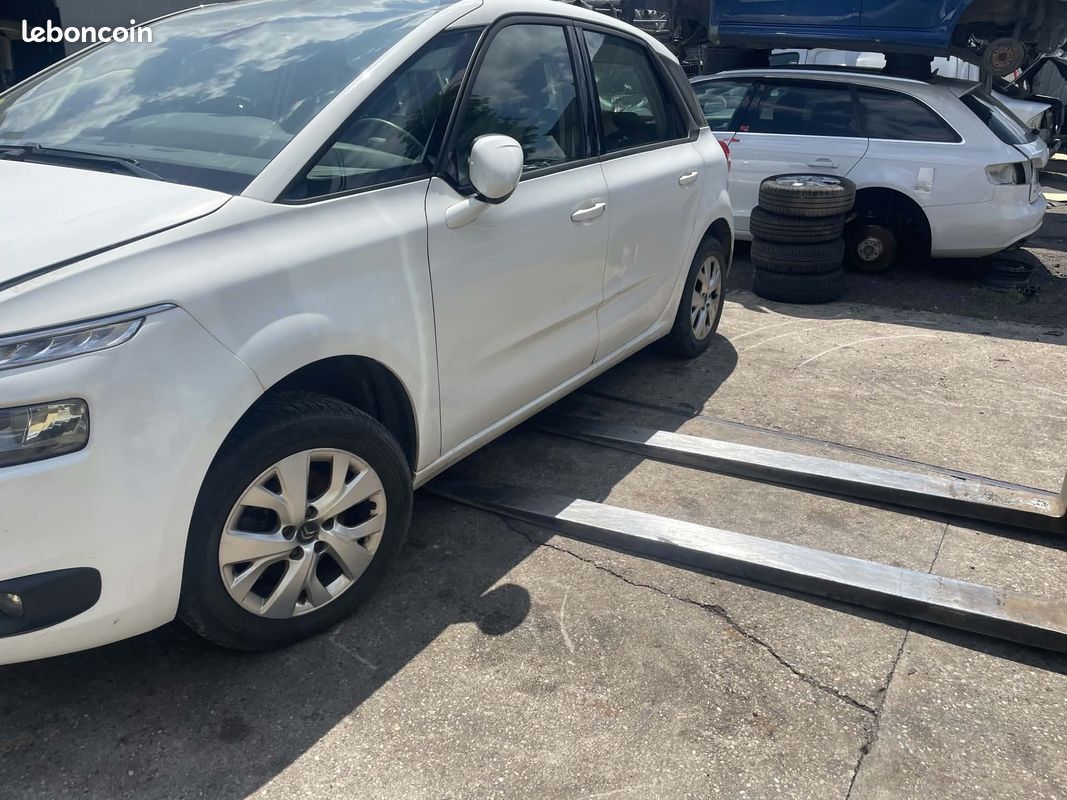 CITROËN C4 PICASSO II PHASE 1 1.6 BLUEHDI 100 Cv 04/2013 – Véhicule pour pièces – (image 3)