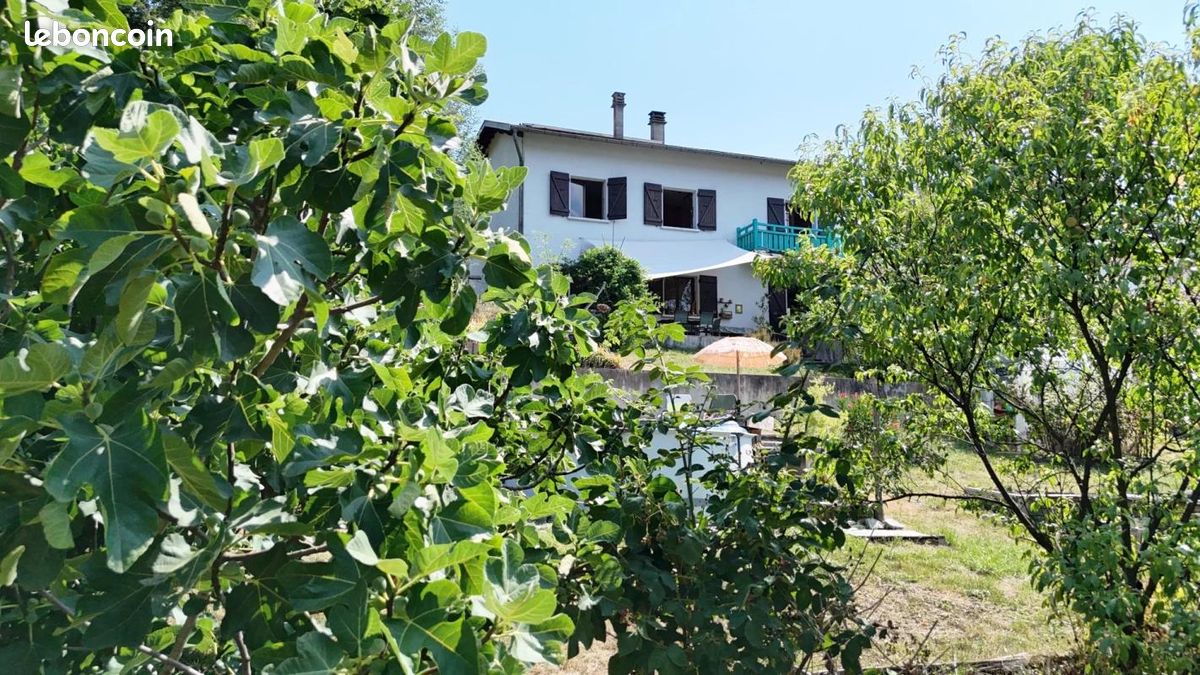 Maison 6 pièces 186 m² · à Castillon-en-Couserans · 186 m² · 260 500 €