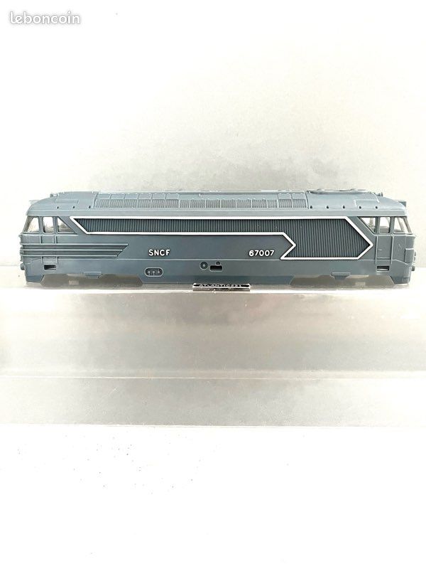 Caisse locomotive diesel BB67007 HO 1/87 trains FOBBI (image 3)