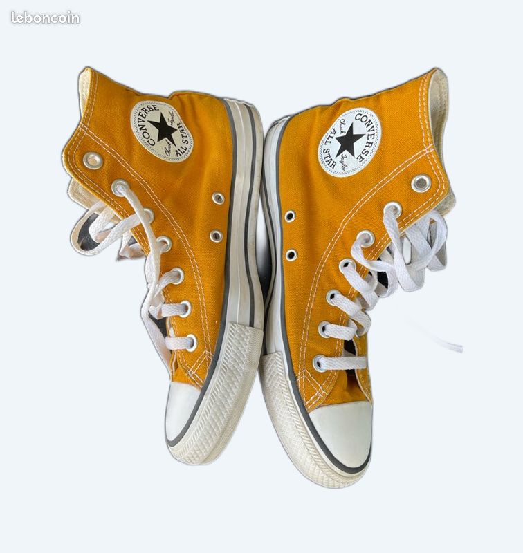 Kalinga Ashok Converse Chuck Taylor Blanche Cuir Converse