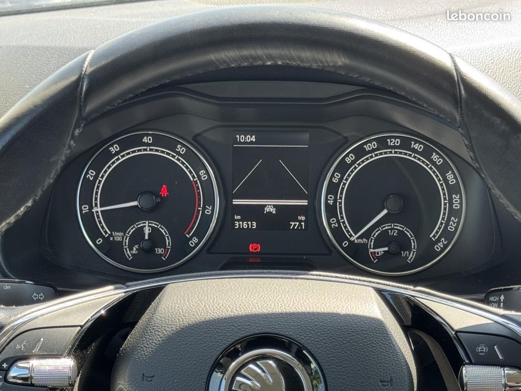 SKODA KAMIQ 1.0 TSI Evo 110ch Ambition 1erMain Keyless Carplay Hayon Electrique Siege chauffant (image 6)