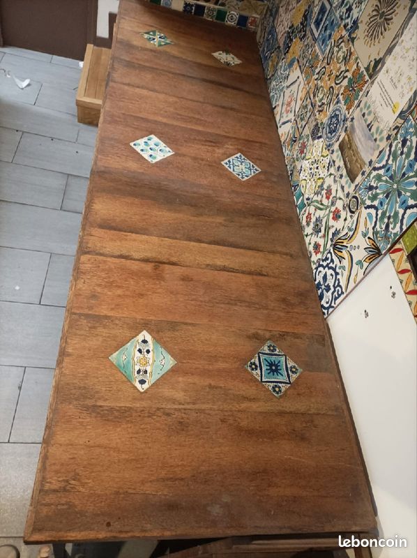 Table en bois de palmier - pièce unique (image 2)