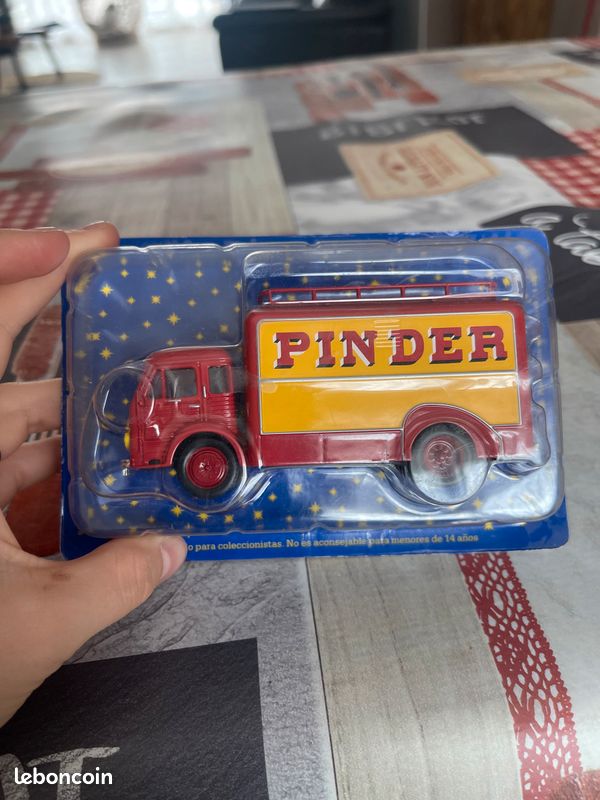 Véhicules 1/50 Simca cargo fourgon pinder (image 1)