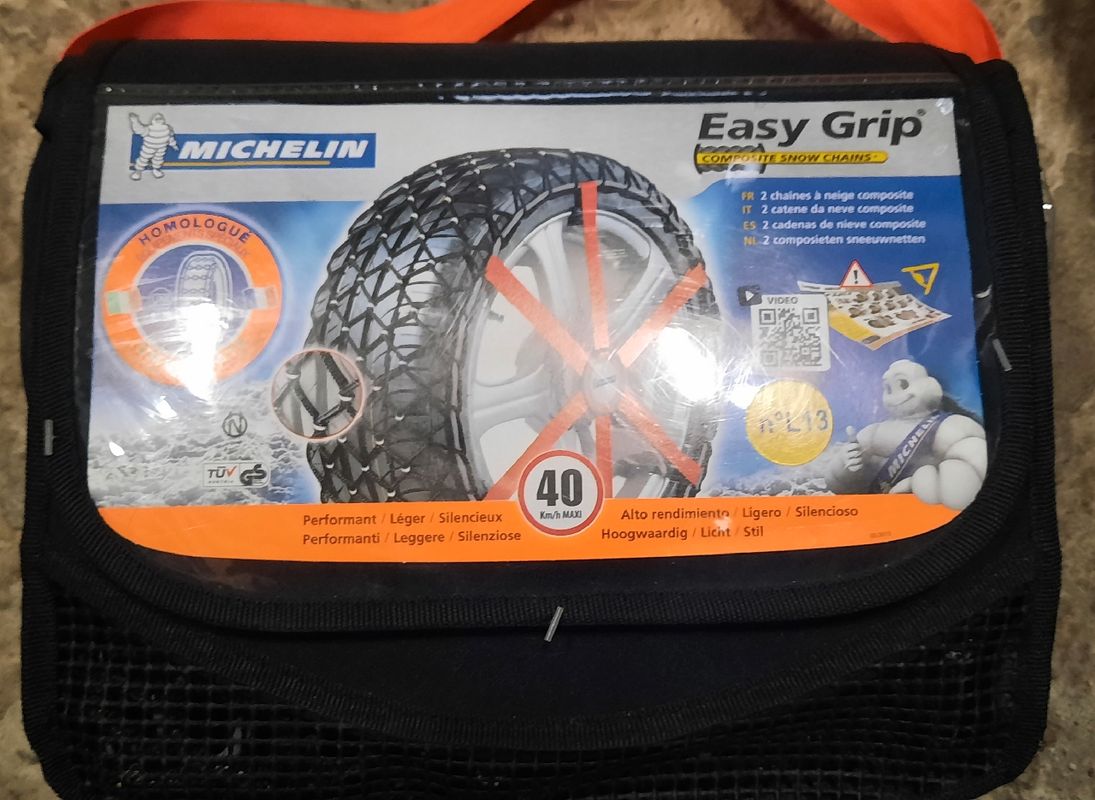 chaussette a neige Michelin neuve pour pneus 205/60/15 195/65/15 195/70/15