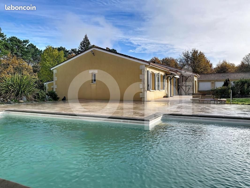 Maison 5 pièces 170 m² · à Lunas · 170 m² · 218 500 €
