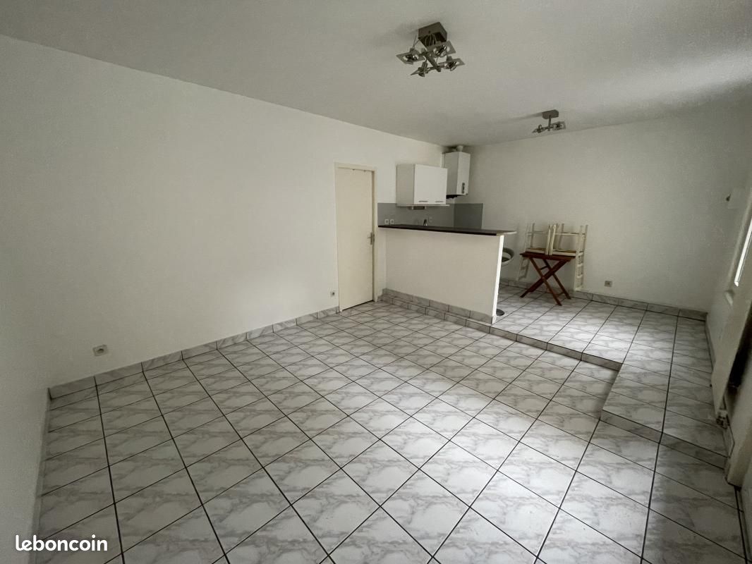 Appartement 2 pièces 37 m² · à Saint-Étienne · 37 m² · 354 €