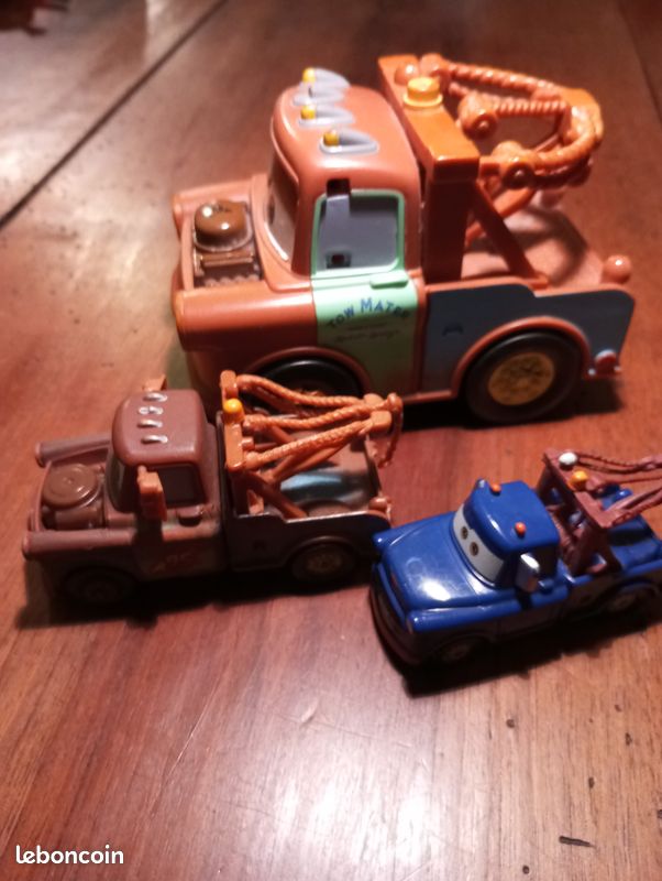 Lot de petites voitures (image 2)