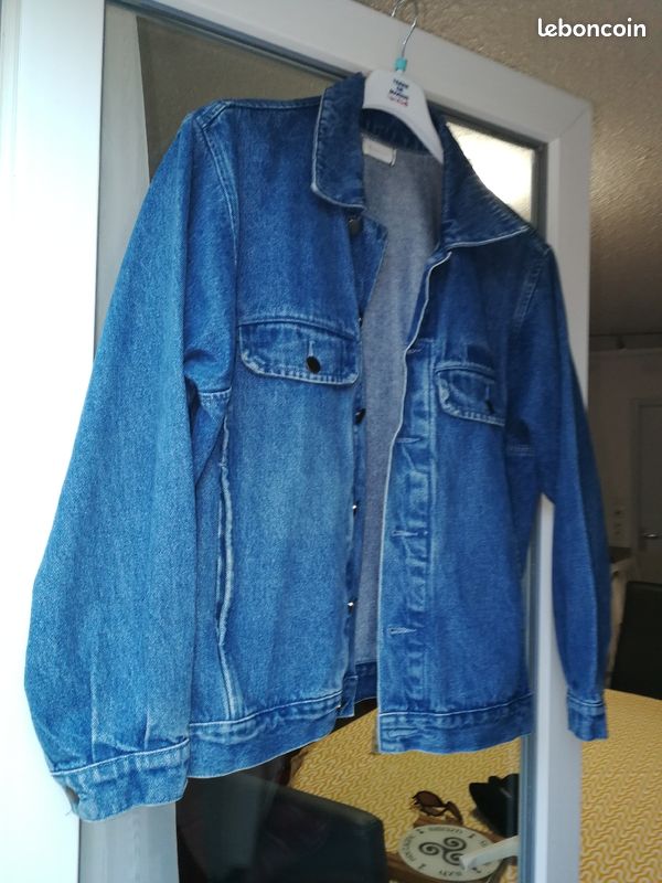 Vend blouson femme en jean taille L (image 2)