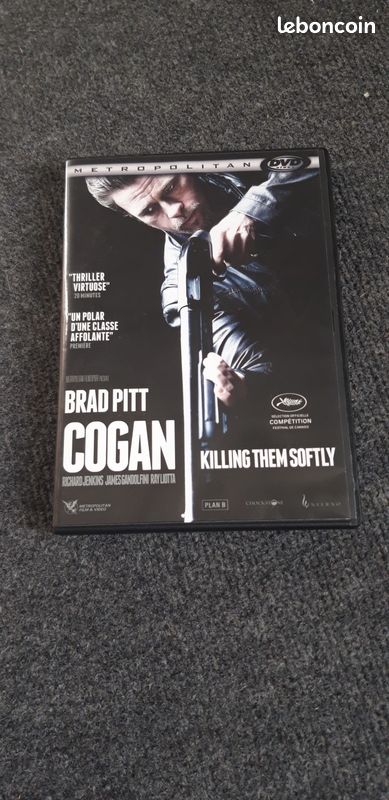 COGAN avec BRAD PITT et RAY LIOTTA (image 1)