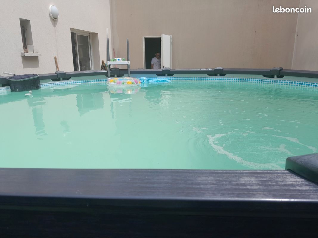 Piscine intex pvc gris foncé (image 1)