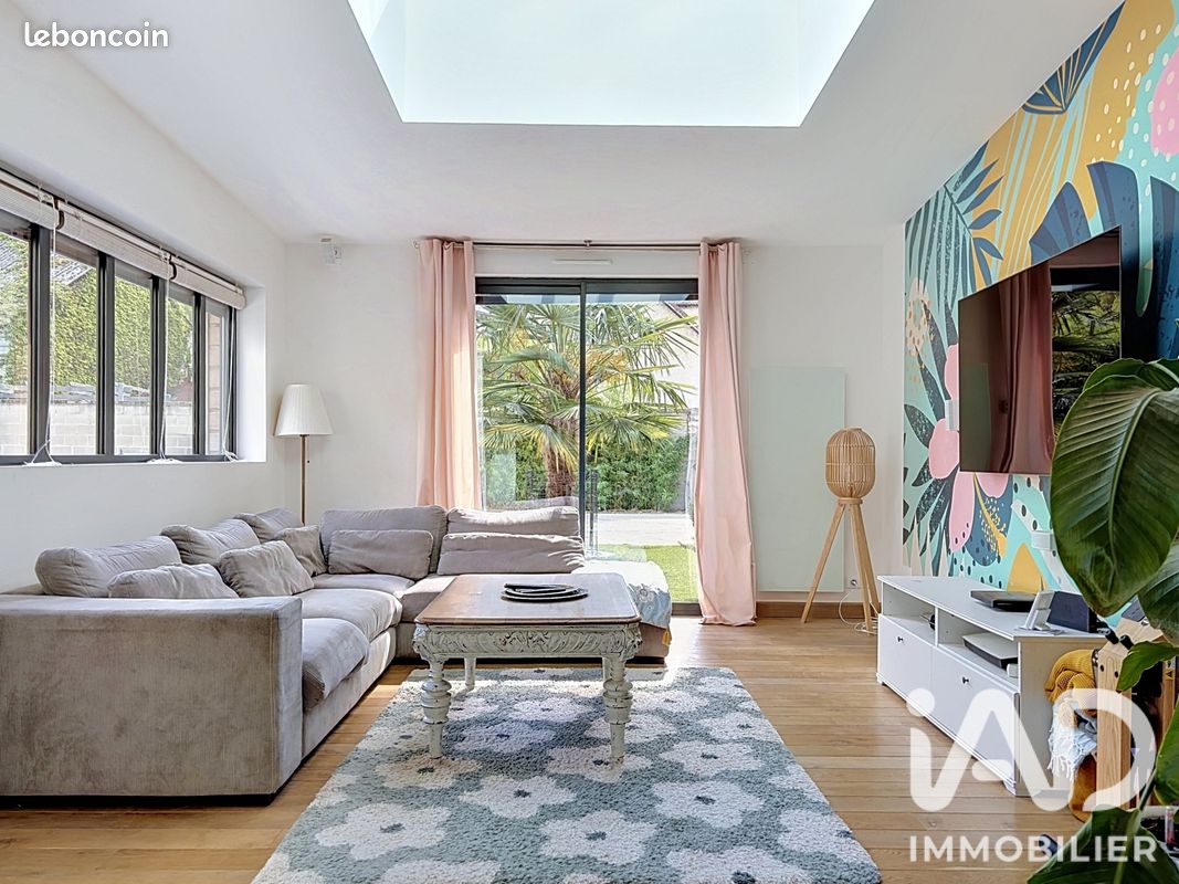 Maison 7 pièces 150 m² · à Coulombs · 150 m² · 420 000 €