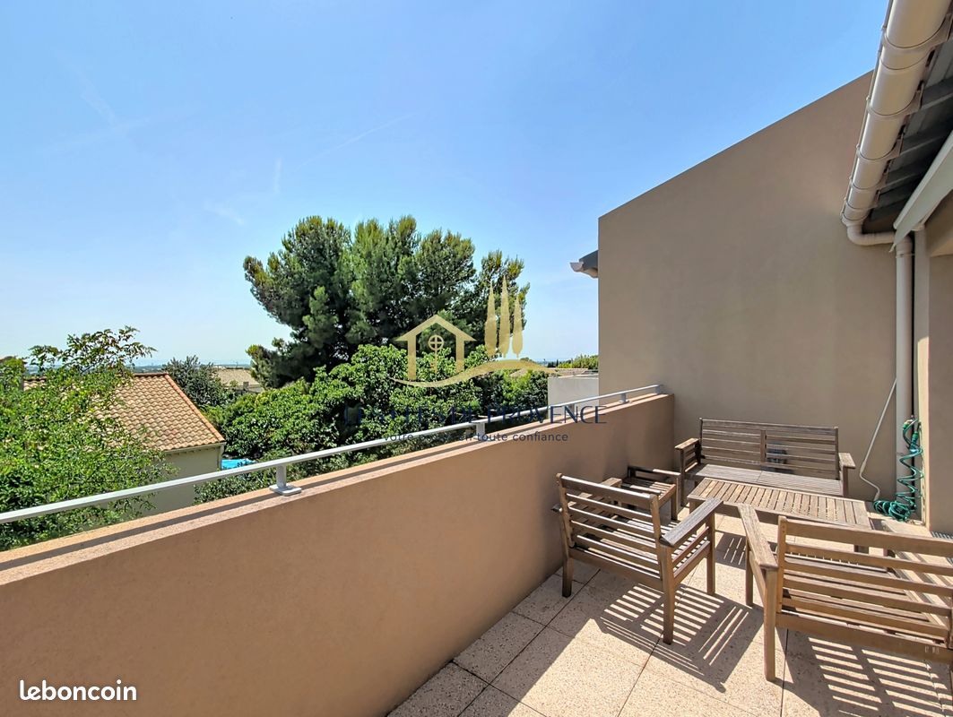 Appartement 3 pièces 66 m² · à La Fare-les-Oliviers · 66 m² · 292 000 €