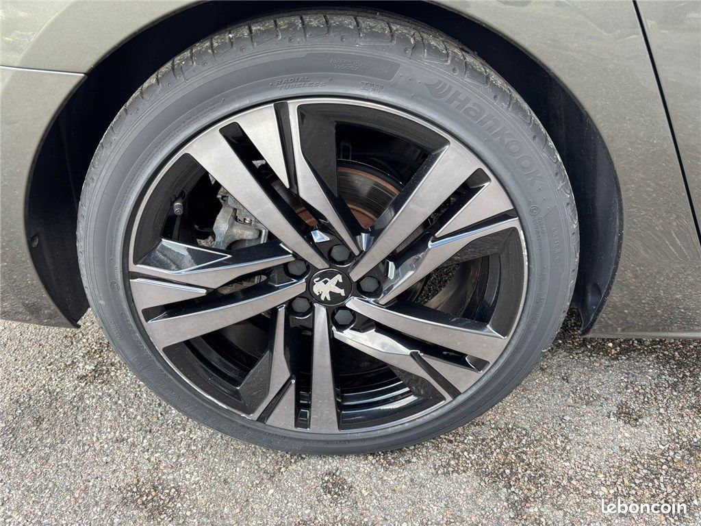 Peugeot 508 II SW PURETECH 225 CH S&S EAT8 GT (image 12)