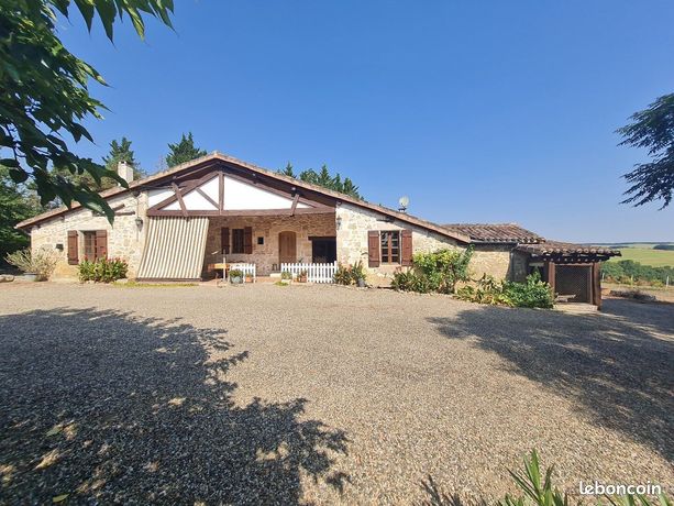 Propriété 7 pièces 204 m²