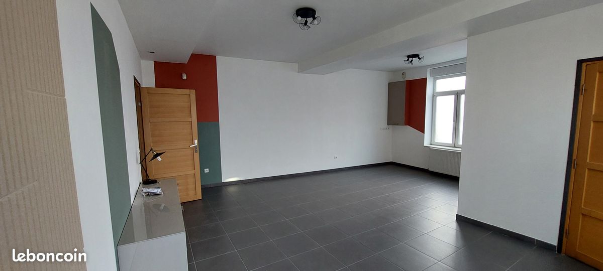 Maison 3 pièces 100 m² · à Lille · 100 m² · 880 €/mois