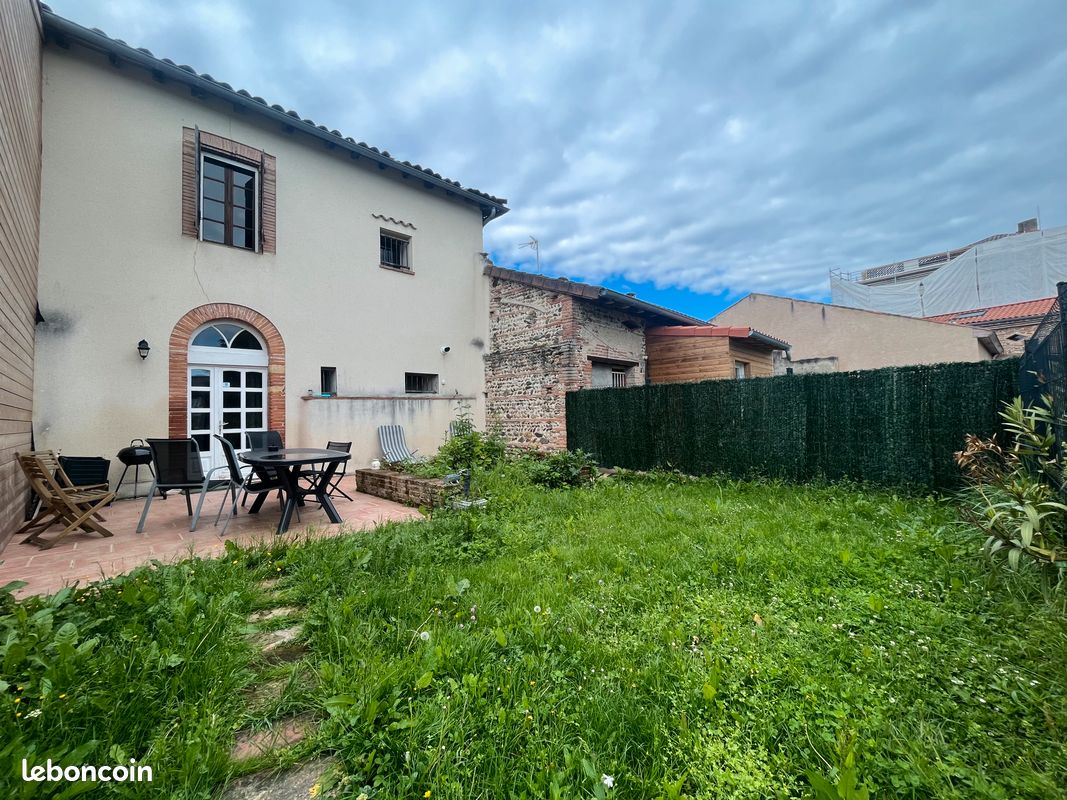 Maison 3 pièces 100 m² · à Gratentour · 100 m² · 1 170 €