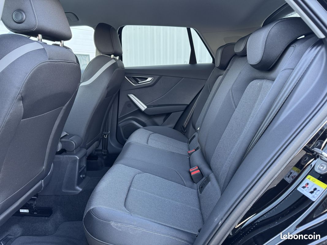 AUDI Q2 35 TFSI 150 S tronic 7 Design (image 10)