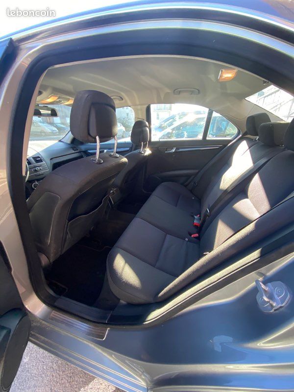 MERCEDES CLASSE C200 CDI 136CH Bleu Efficients (image 8)