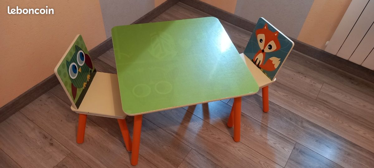 Table et chaises enfants (image 1)