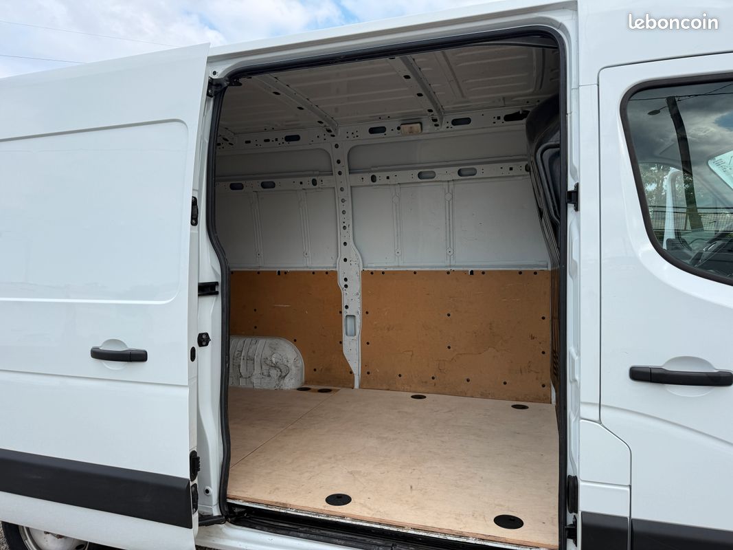 RENAULT MASTER L2H2 2.3 BLUEDCI 135 Gar12mois 15825HT 1main (image 14)