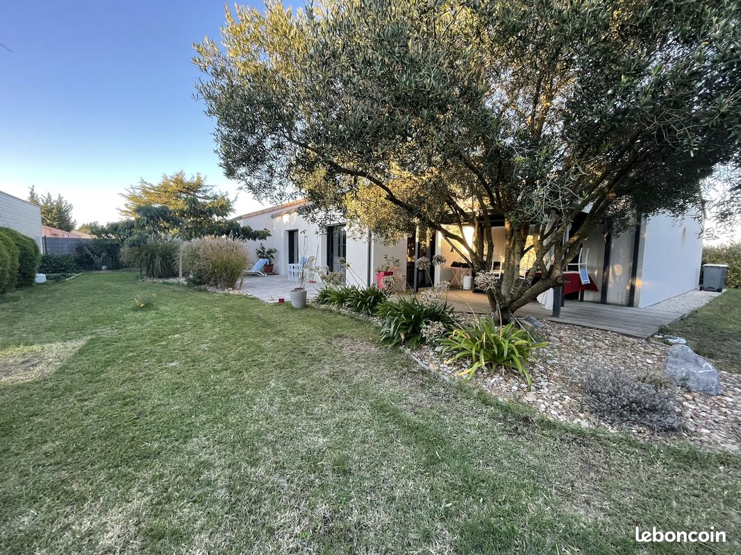 Maison 6 pièces 142 m² · aux Sables-d'Olonne · 142 m² · 499 000 €