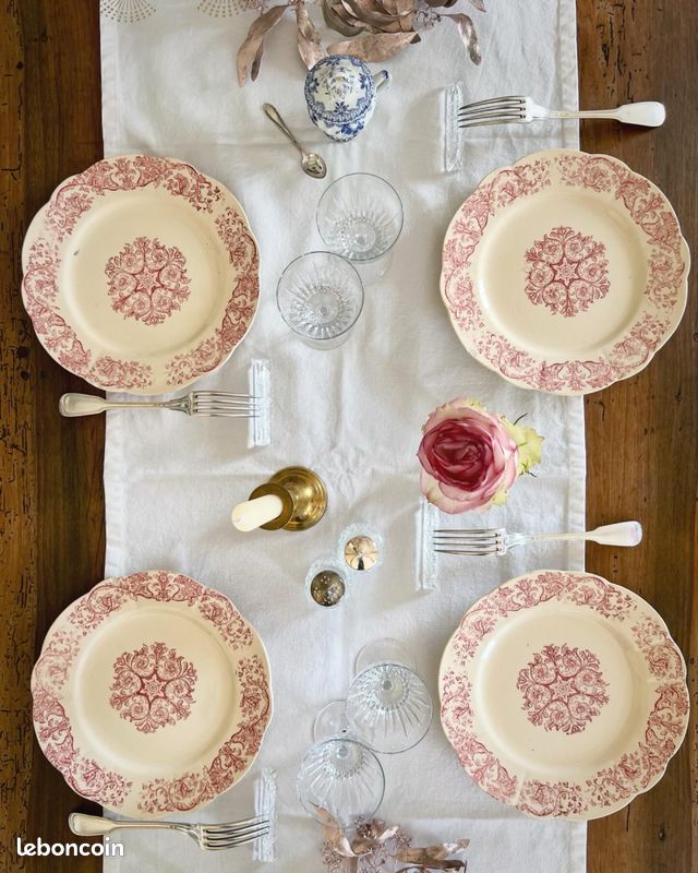 4 superbes assiettes plates anciennes - Bella Longchamp (image 1)