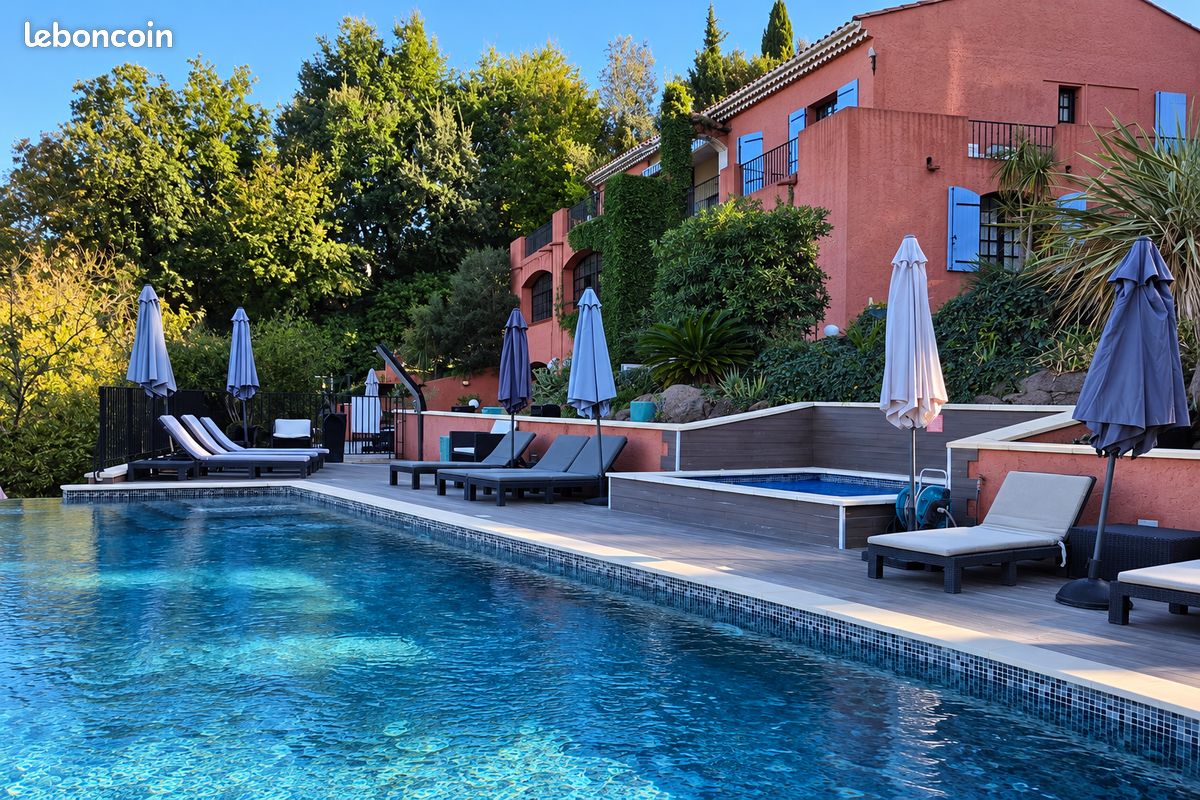 Maison 16 pièces 500 m² · aux Adrets-de-l'Estérel · 500 m² · 1 490 000 €