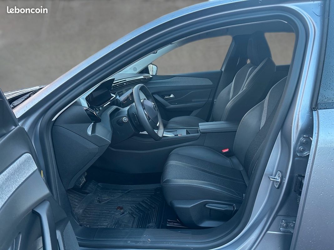 Peugeot 308 ALLURE PACK ESSENCE 130 CV EAT8 (image 11)