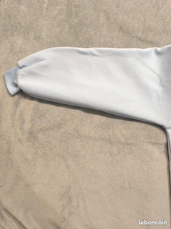 Sweat à capuche bleu clair taille L très bon état (image 5)