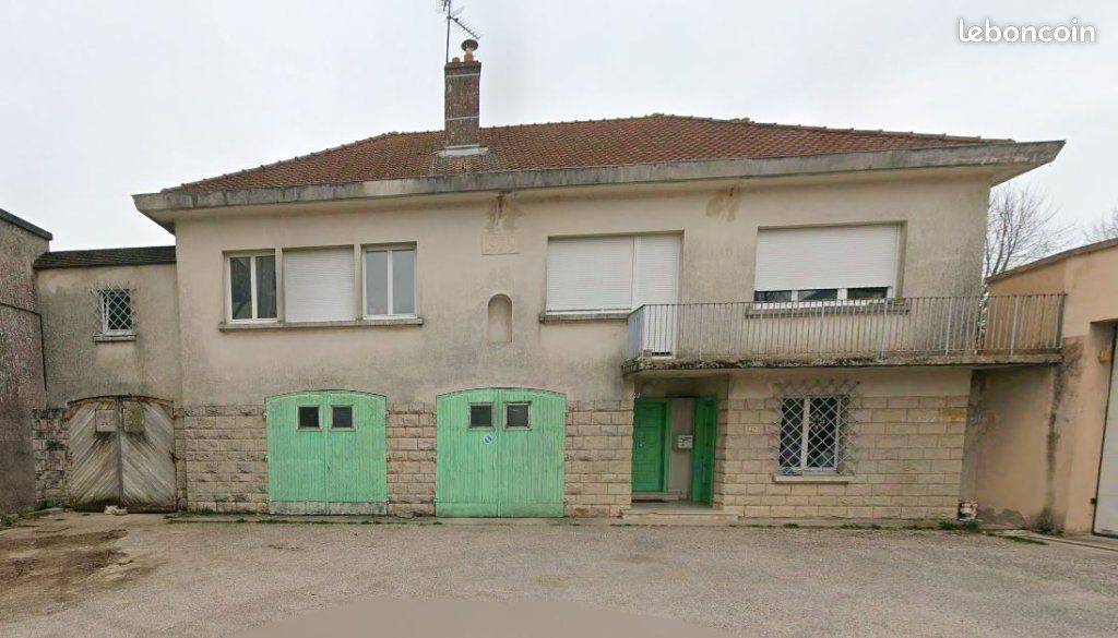 Maison 4 pièces 111 m² · à Pierrefitte-sur-Aire · 111 m² · 85 000 €