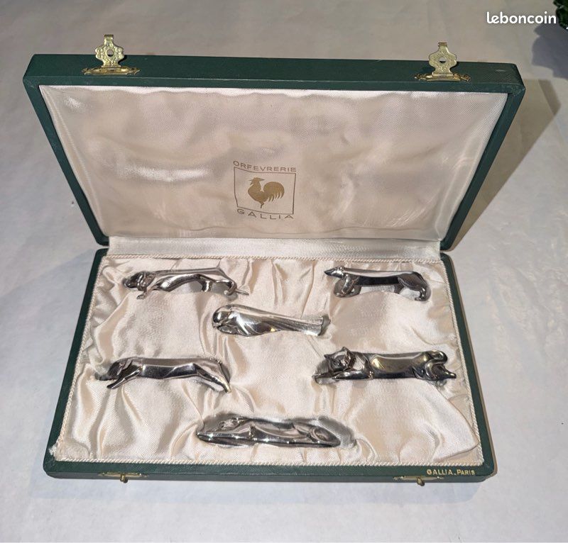 PORTE COUTEAU EN METAL ARGENTE CHRISTOFLE GALLIA SANDOZ ART DECO OURS