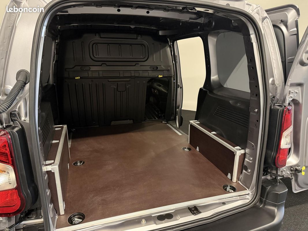 PEUGEOT PARTNER M 650KG 1.5 BlueHDi 130 Pack Premium Connect (image 27)