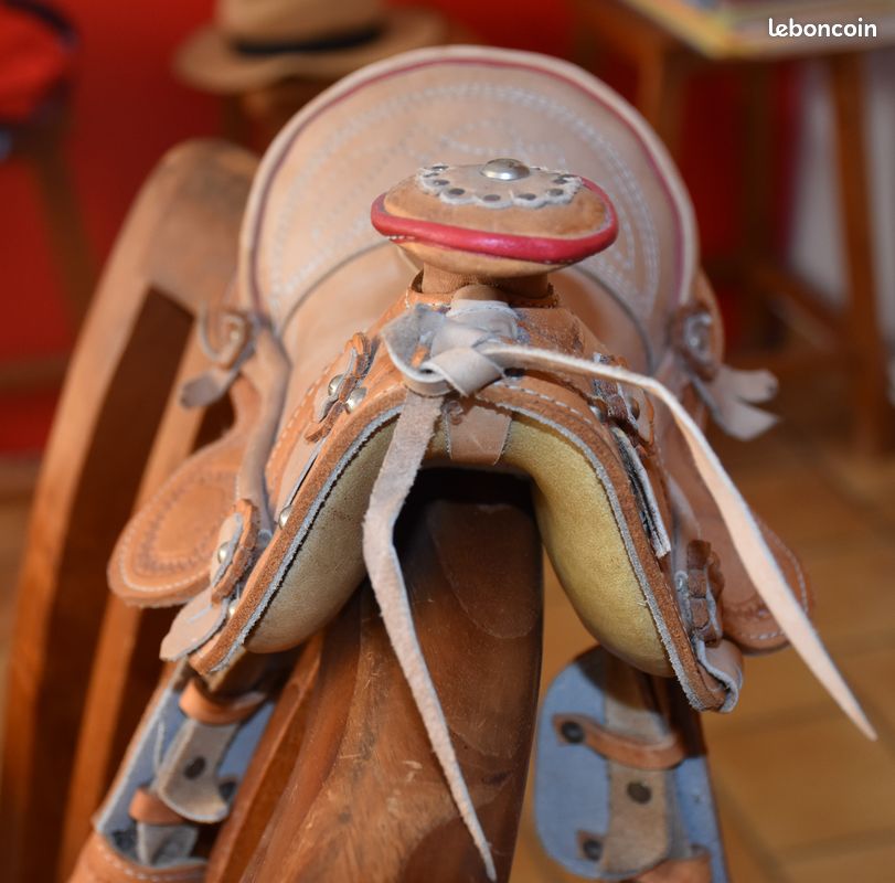 Selle camargue sur mesure et artisanale