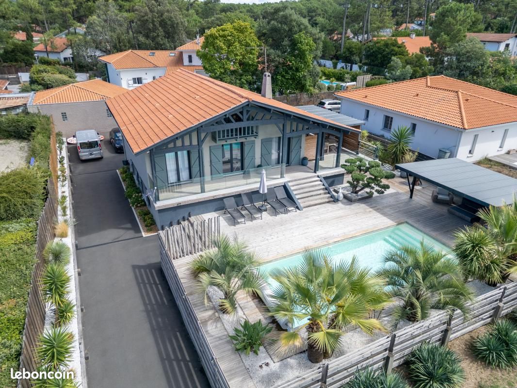 Maison 5 pièces 260 m² · à Biscarrosse · 260 m² · 998 000 €