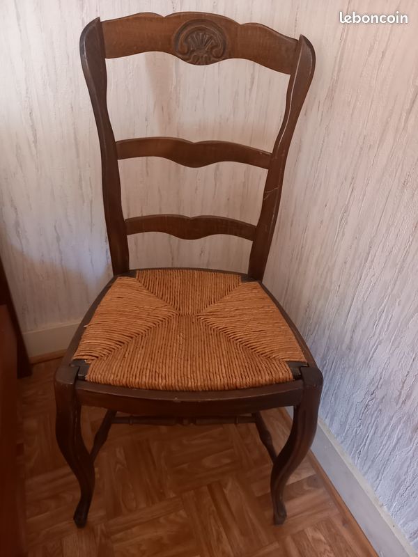 Chaise rustique (image 1)
