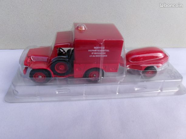 SOLIDO 2152 - DODGE 4x4 POMPIERS AVEC ECHELLE ET RACCORS - Collection
