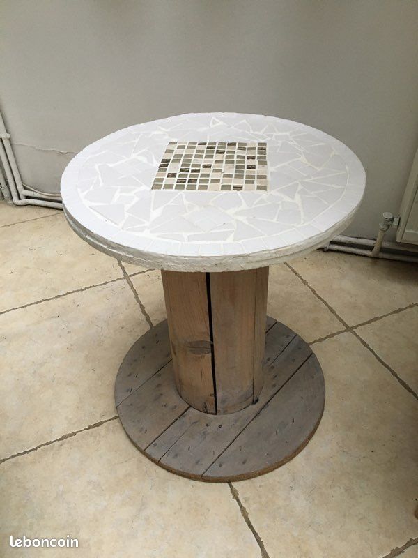 Création - table basse mosaïque unique (image 1)