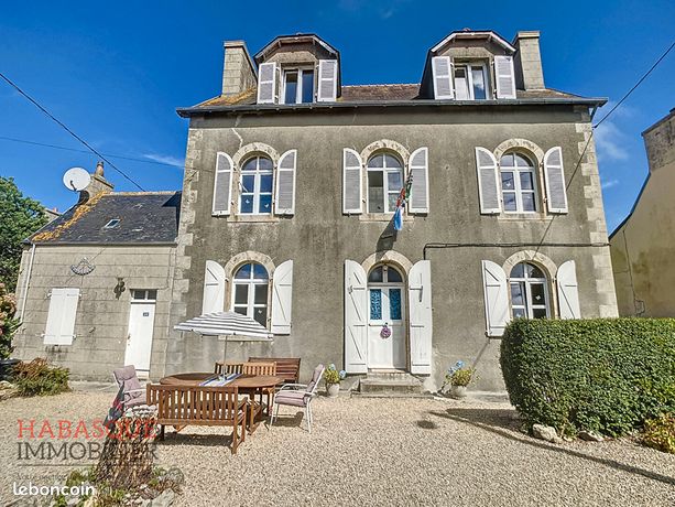 Propriété 8 pièces 157 m²