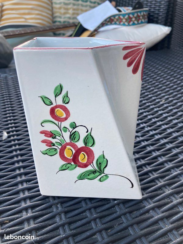 Vase porcelaine de Strasbourg (image 3)