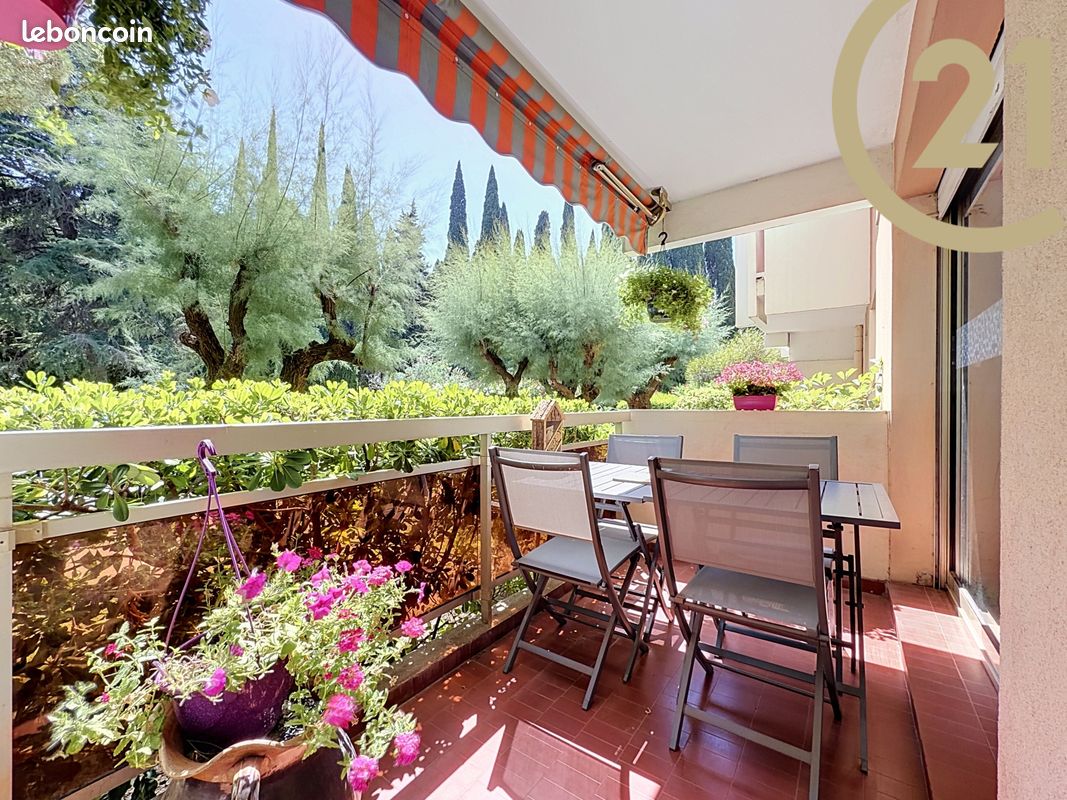 Appartement 3 pièces 67 m² · à Saint-Raphaël · 67 m² · 330 000 €