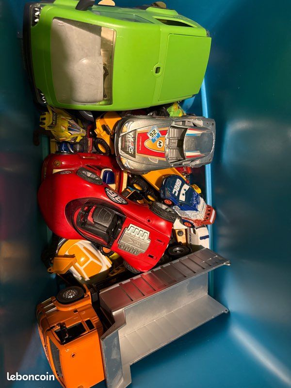 Lot de voitures (image 1)