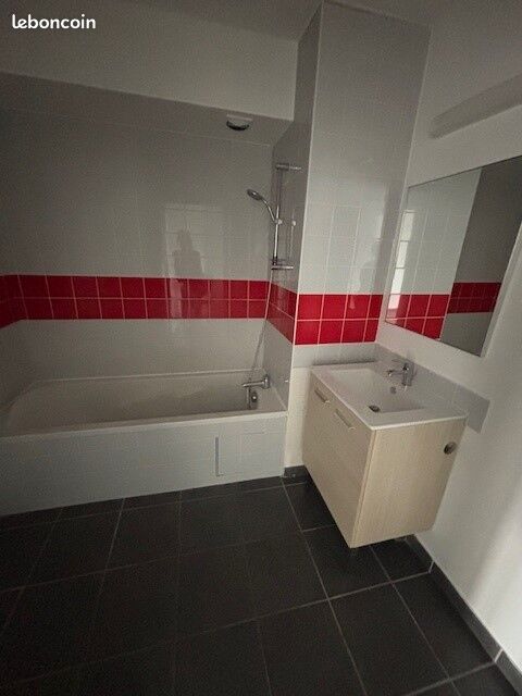 Appartement a louer vaulx-en-velin - 3 pièce(s) - 65 m2 - Surfyn