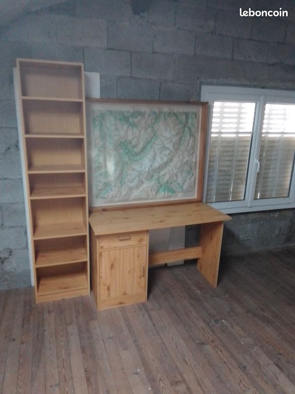 Bureau (image 1)