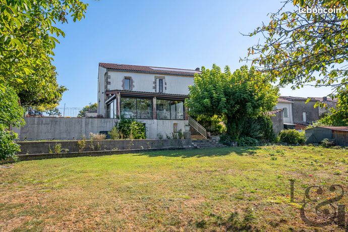 Maison 6 pièces 187 m²