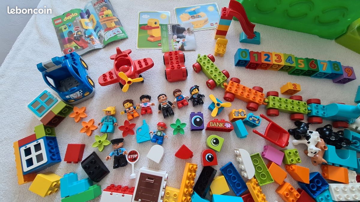 Lego Duplo - Environ 200 pièces et sa boîte de rangement (image 2)